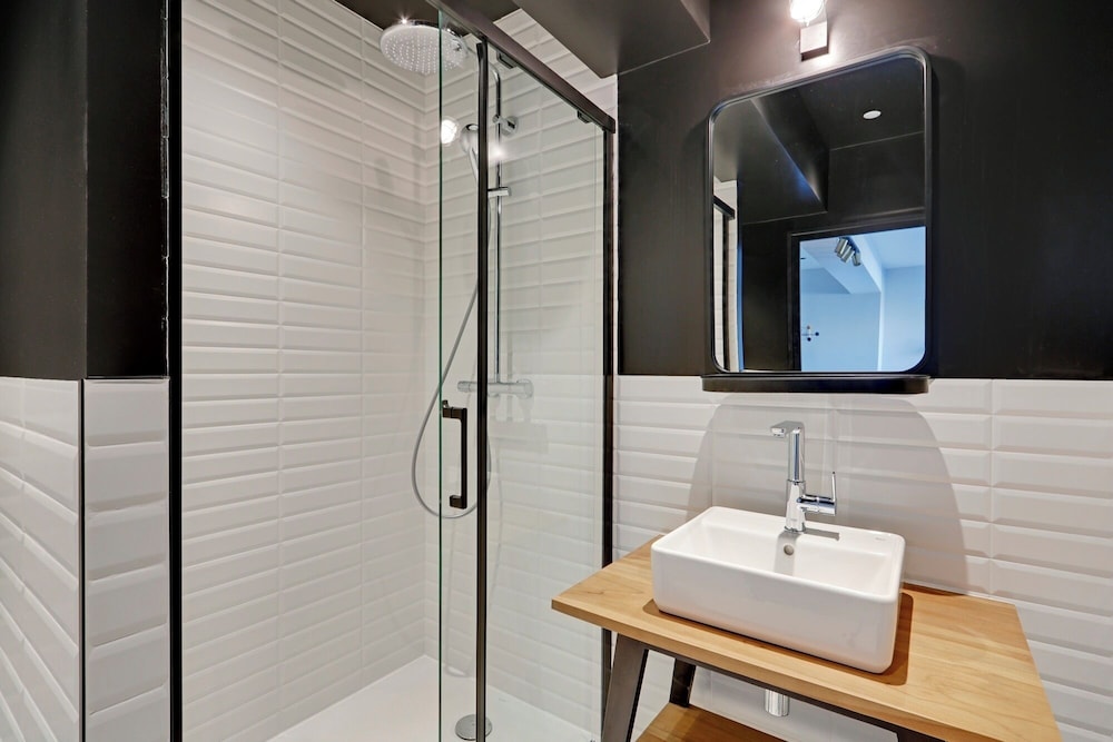 North Paris Suite