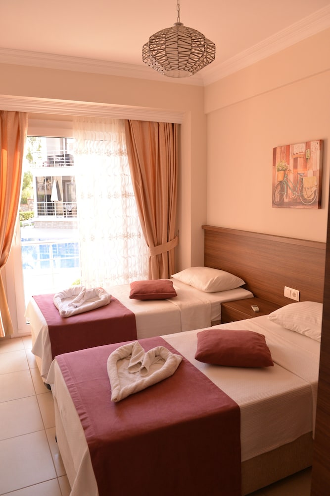 Korfez Garden Apartments