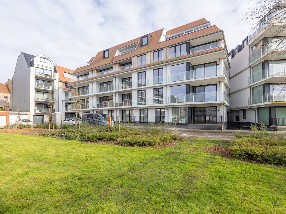 Corner Apartment in the Center With 3 Bedrooms