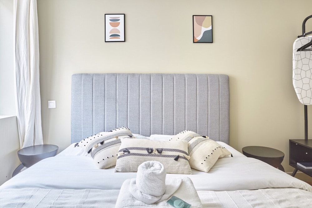 Charming Apartment 2 Bedrooms Center of Paris