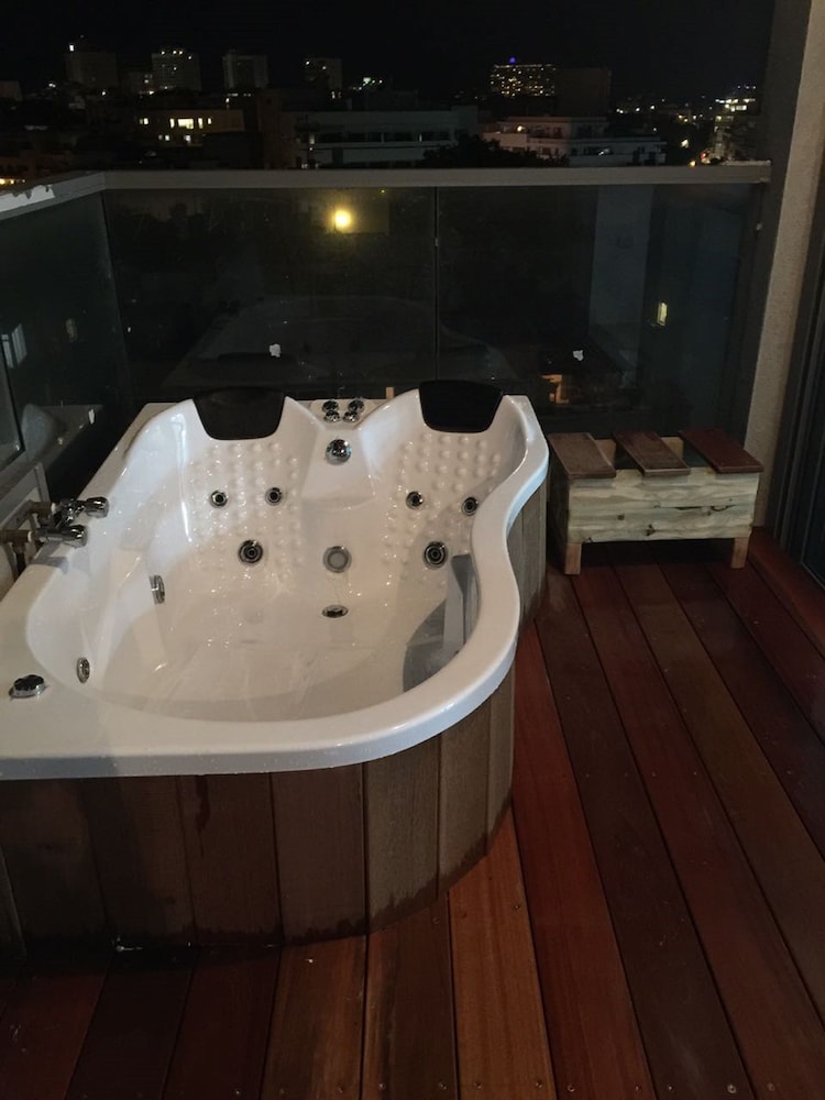 Luxury Apartment in Tel Aviv