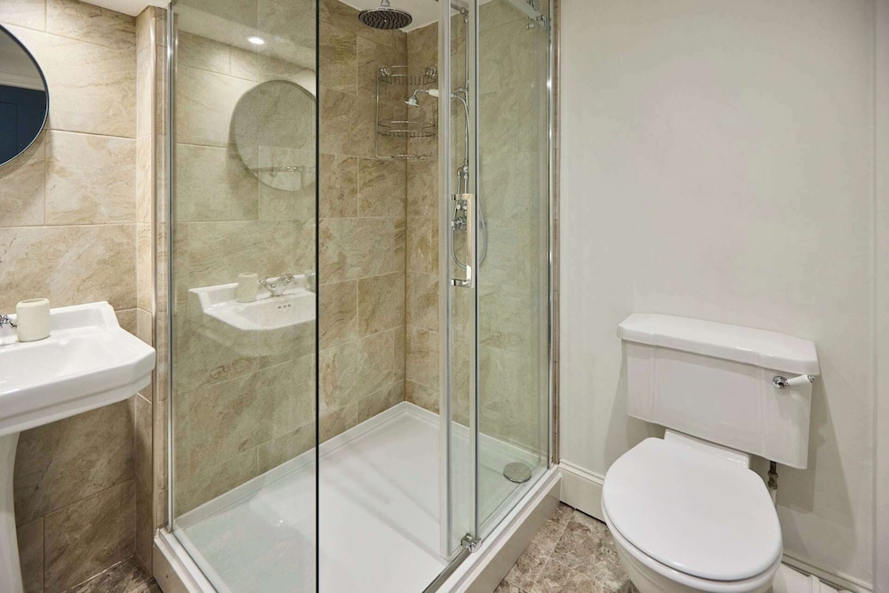 Host Stay The Langley Hotel Apartment 11