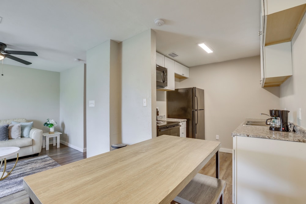 Near Dtwn & Universities: Central Tallahassee Apt!
