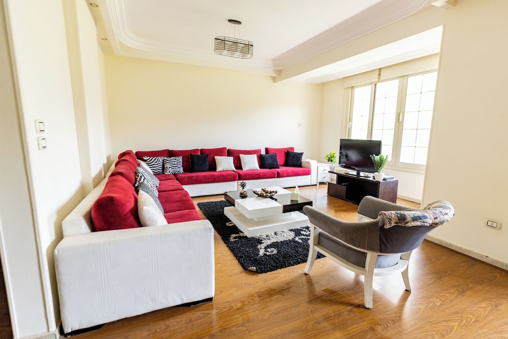 Hibiscus Haven Suite