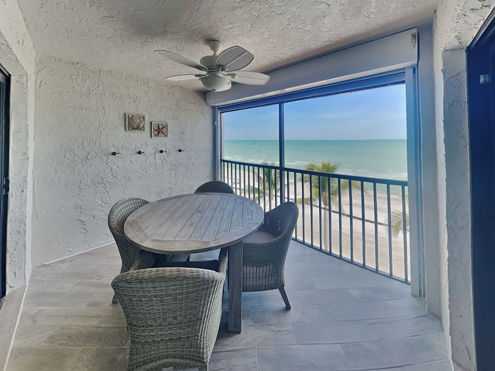 Seaside 5 by Distinctive Beach Rentals