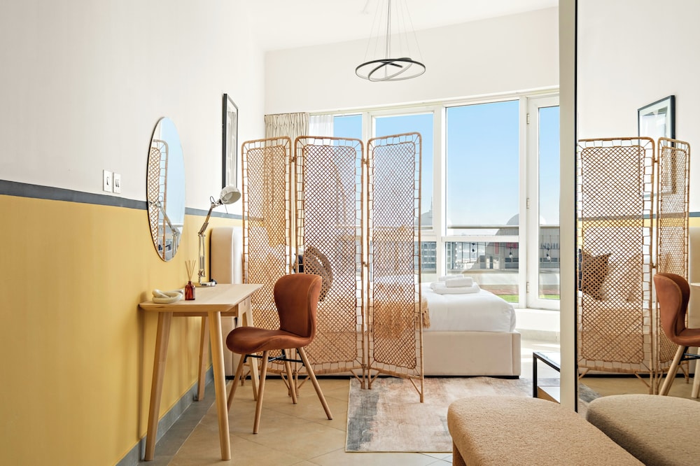 Silkhaus Madison Residency