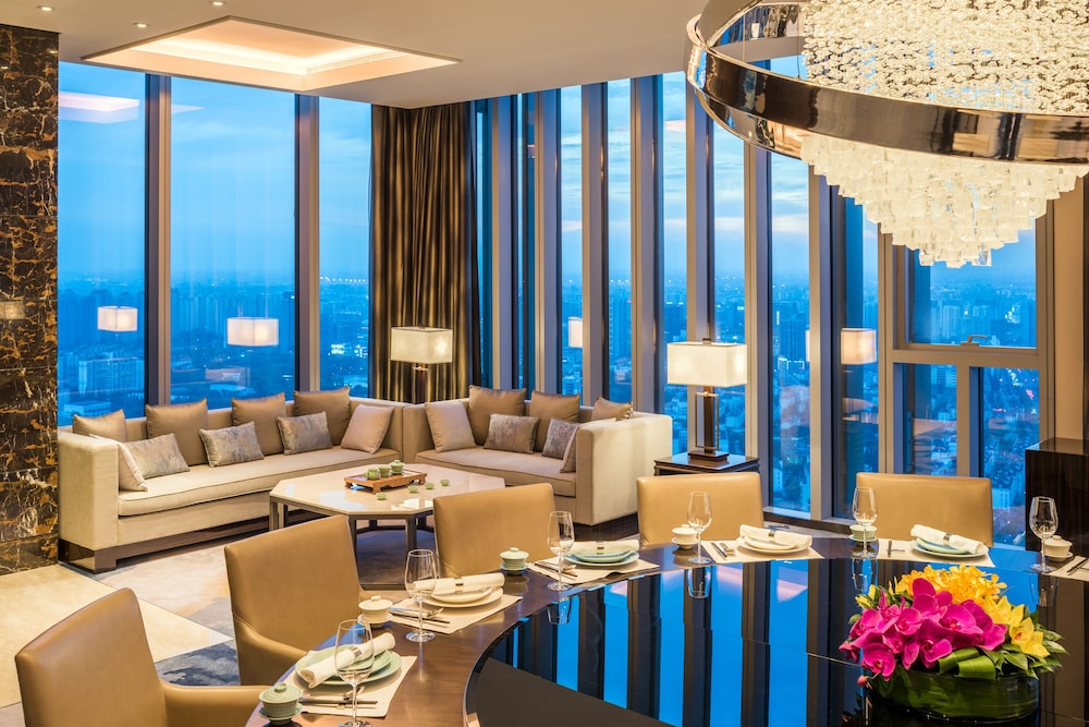 Hyatt Regency Shanghai Global Harbor 35