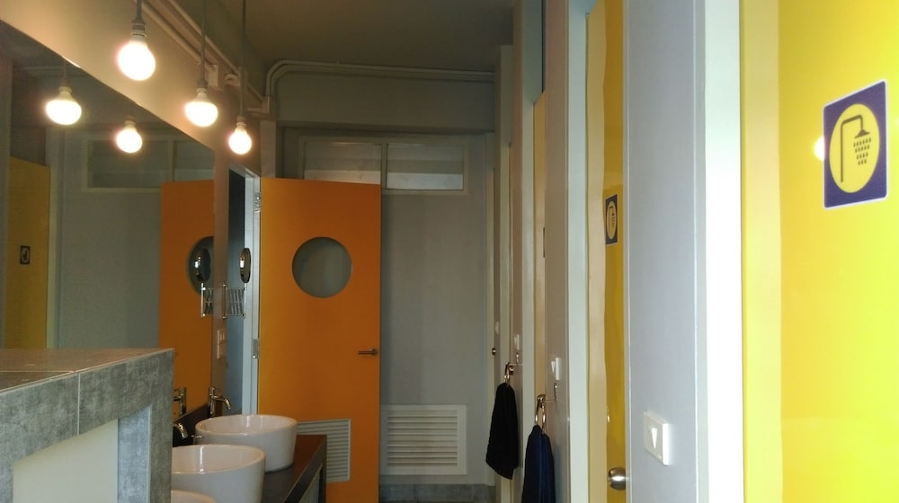 The Moon Hostel Hua Hin