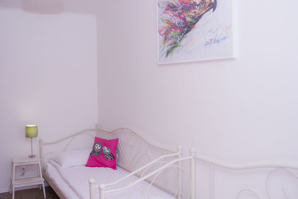 Warsaw Downtown Hostel