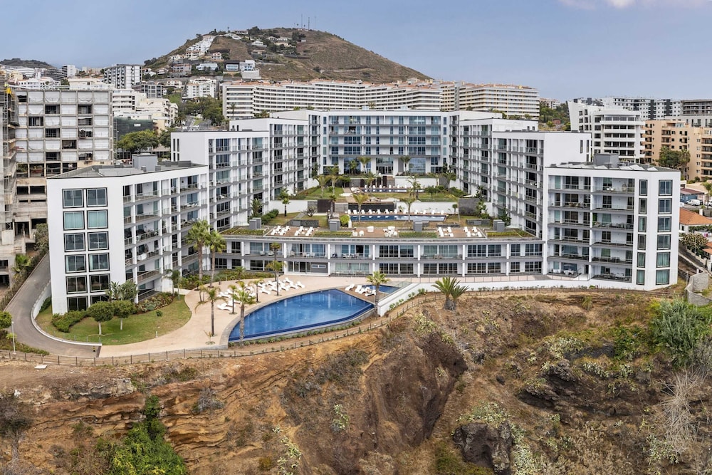 Luxury, Elegance and sea View - Madeira Palace I view 5