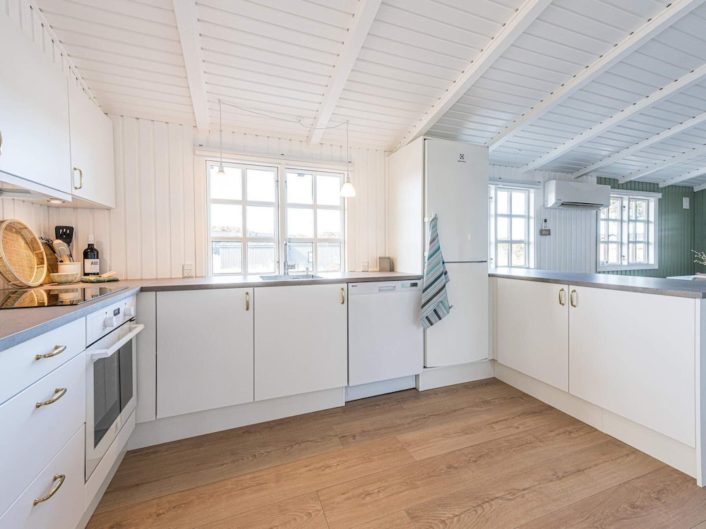 5 Person Holiday Home in Henne