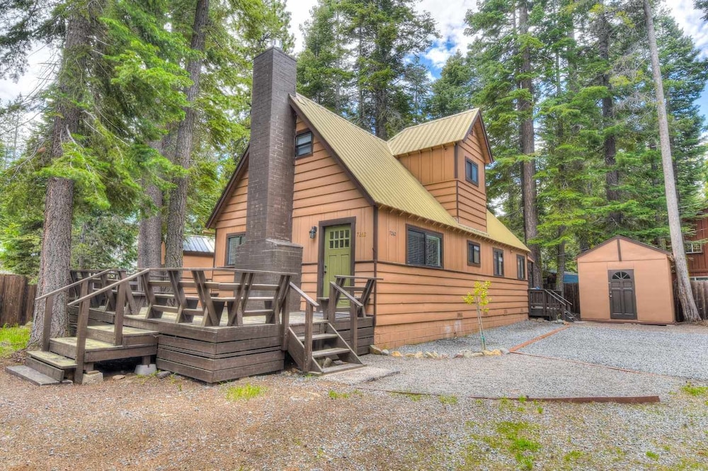 Moose Manor With BBQ - Near Tahoe Hiking!