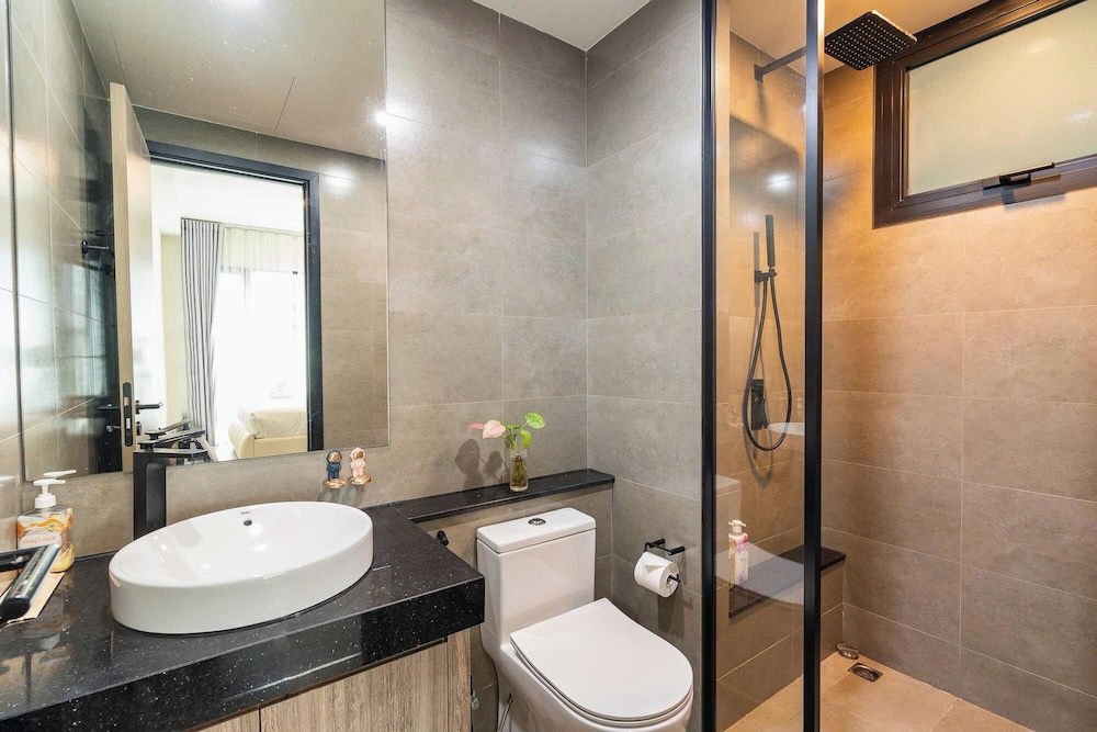 Luxury Vela Luxe - De La Sol Sai Gon