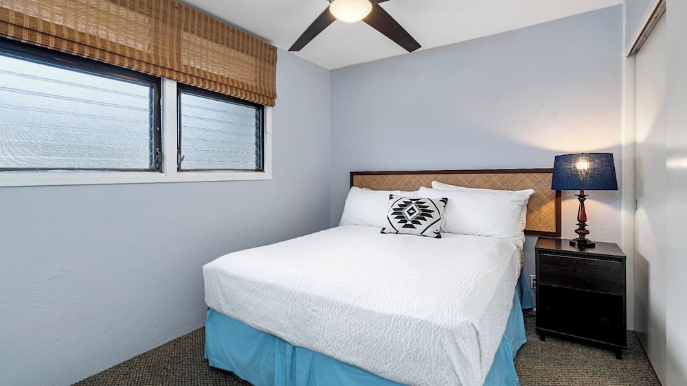 Ocean Front With Private Lanai - In-unit AC - Vrkcv