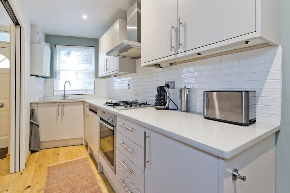 2 Bedroom Mews House, Marble Arch