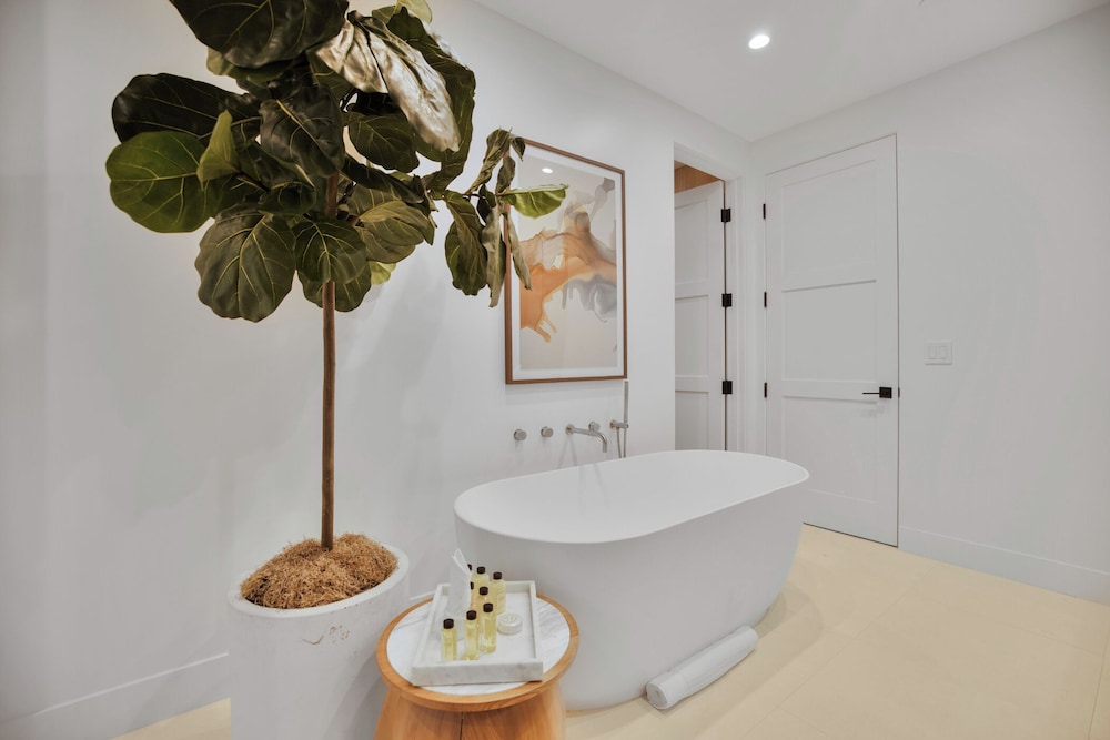 Kraft Villa - Luxury Living Redefined w/ Pool