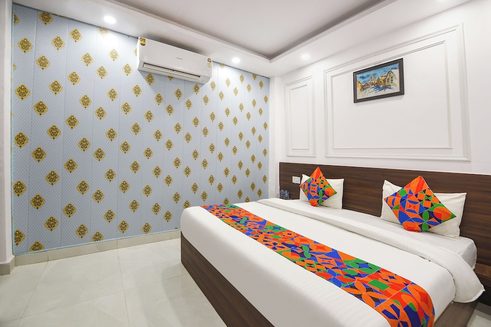 Fabhotel Dream Stay Inn