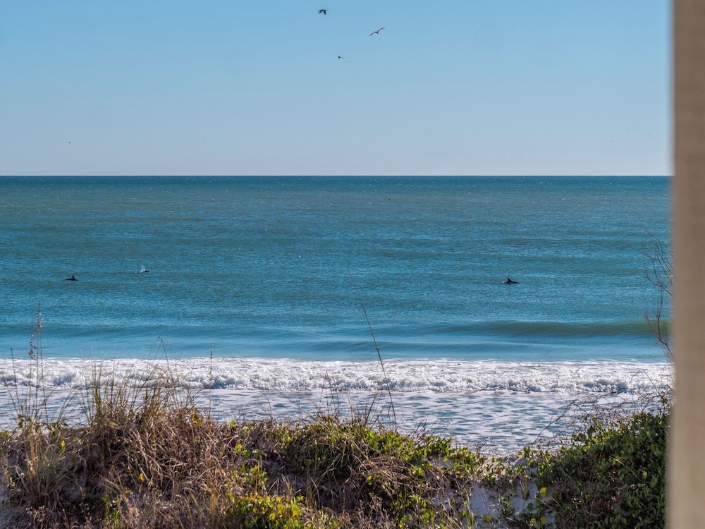 Sandy Feet by Topsail Realty
