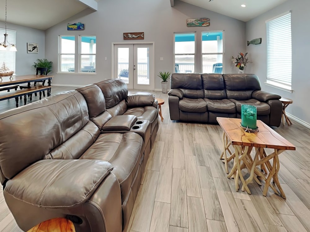 La Sirena by Silver Sands Vacation Rentals