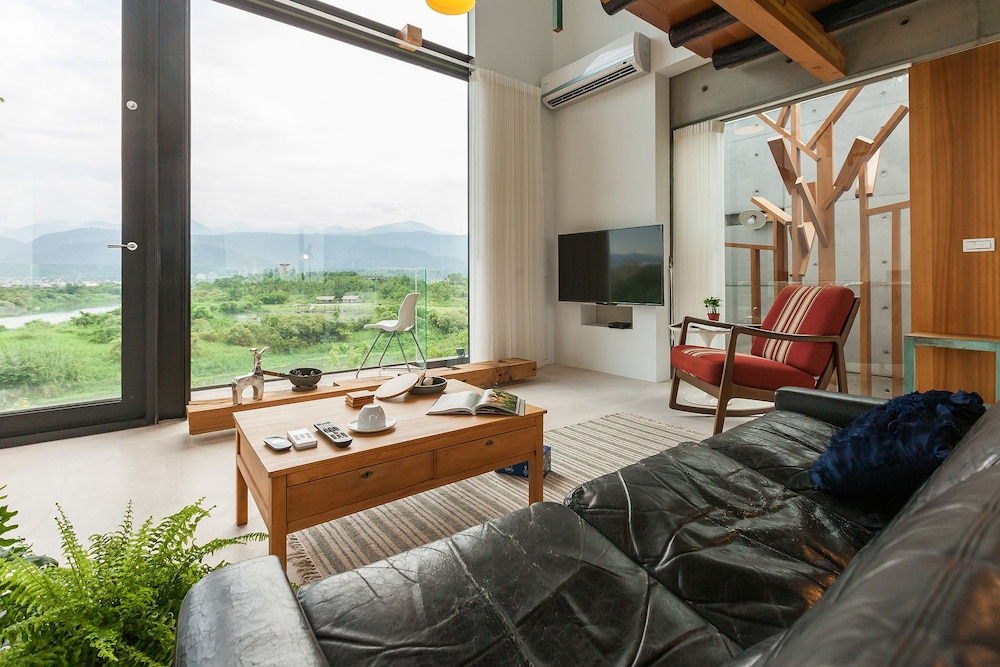 Juststay
