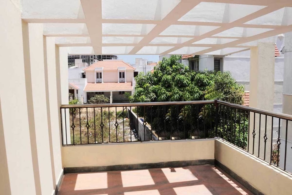 Home Stayz - Service Apartment