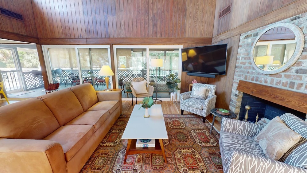 6 7th Street by Tybee Vacation Rentals