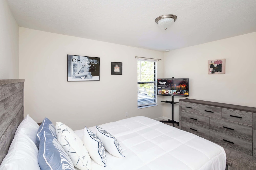 Solterra Dream Escape For 14!