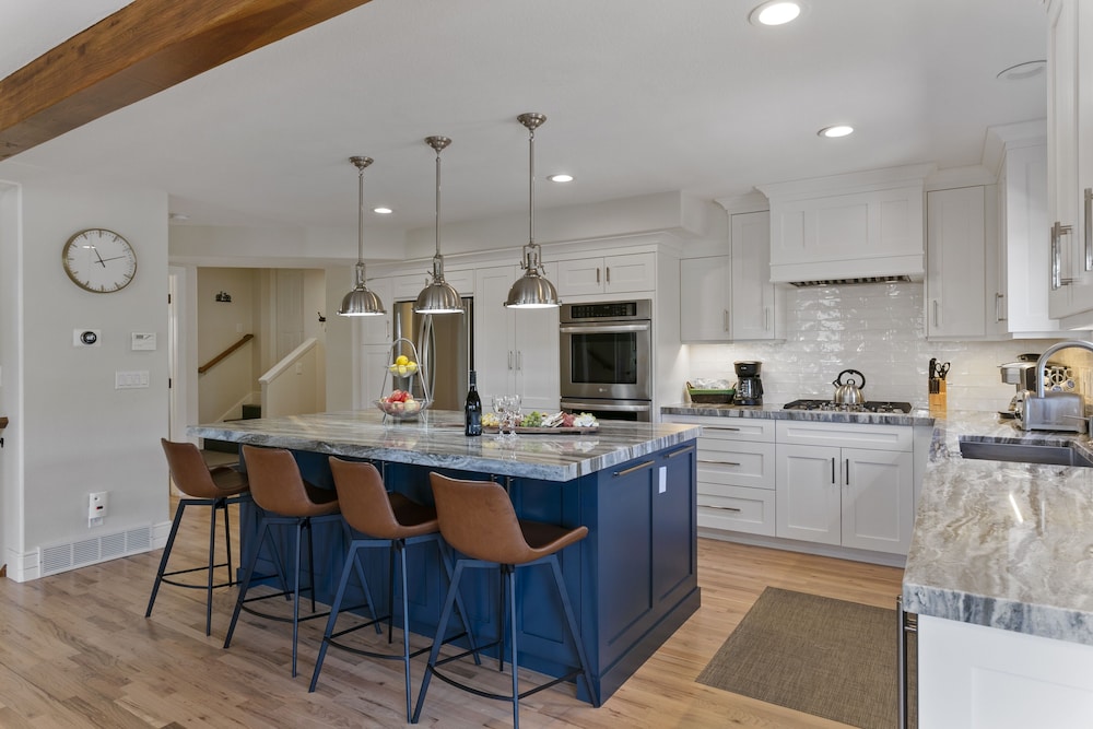 Solamere Drive Home at Deer Valley Resort - 6 Bedroom Home with Hot Tub #3220 6 Home