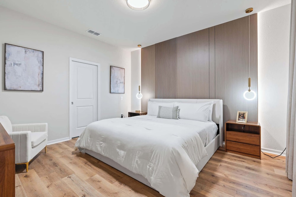 Epic Family Villa Pool Theater Themed Bedrooms