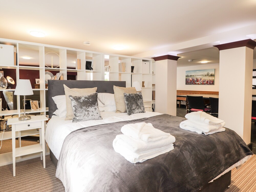 Mary Ann Apartment