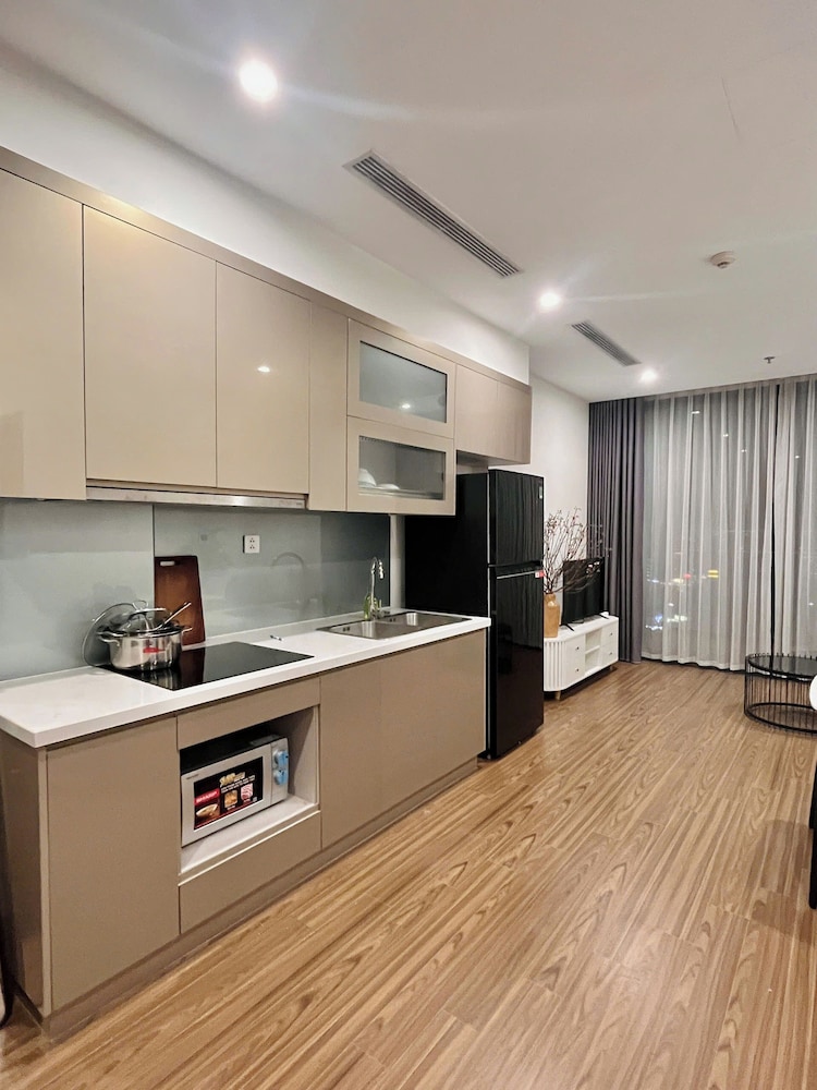 Vinhomes West Point Residence