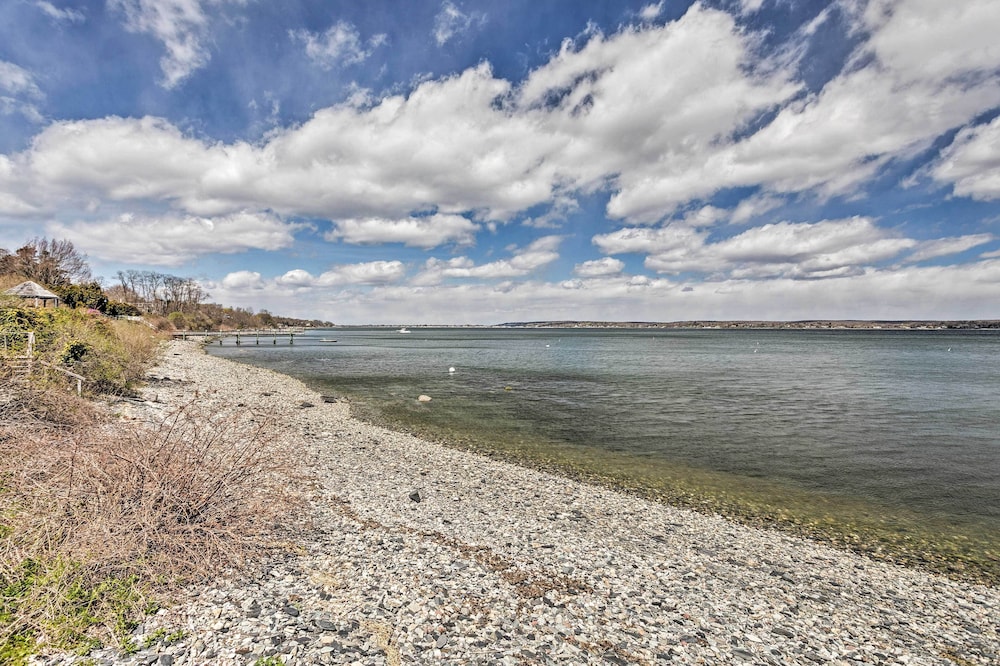 Waterfront Portsmouth Cottage: 8 Mi. From Newport!