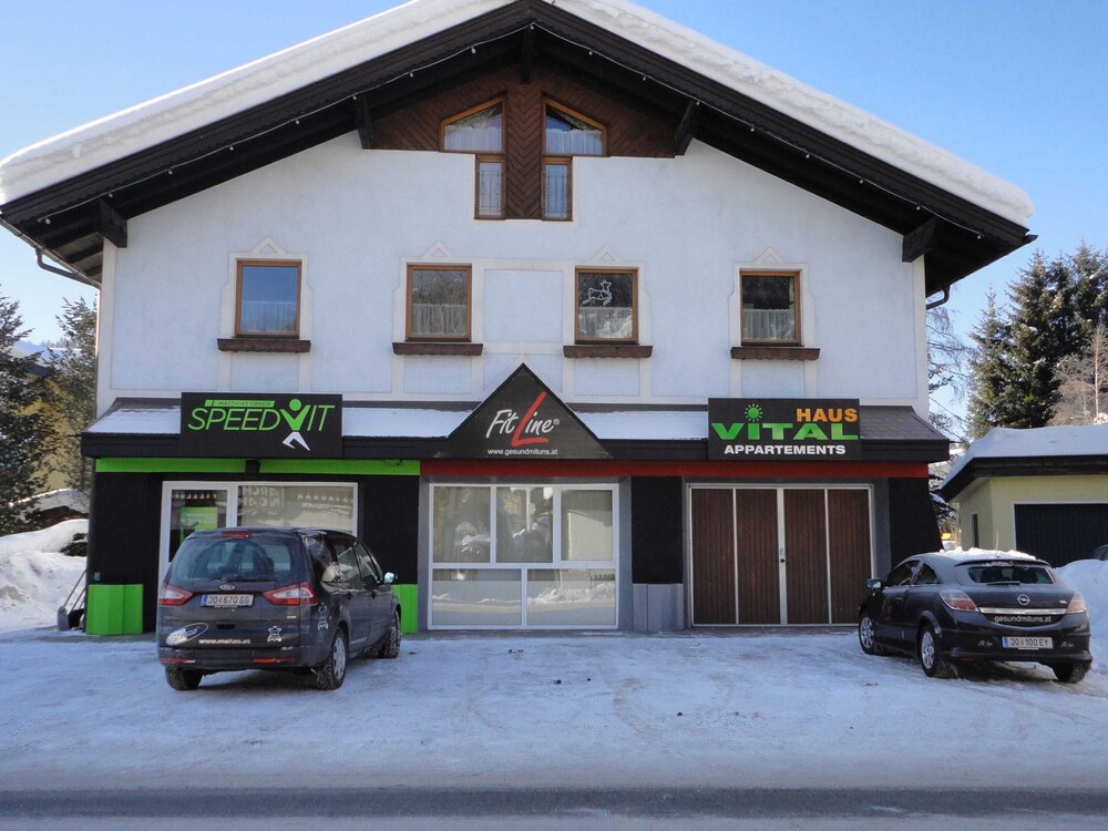 Apartment in Zauchensee Near Ski Bus
