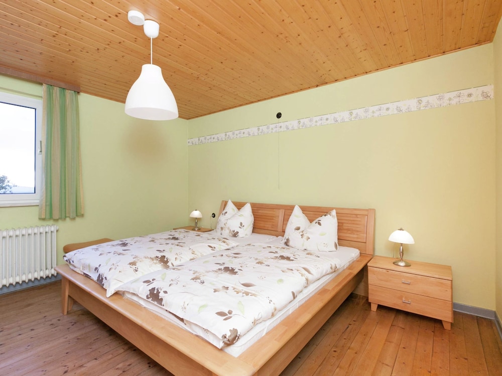 Holiday Home Rodershausen Near Vianden Castle view 4