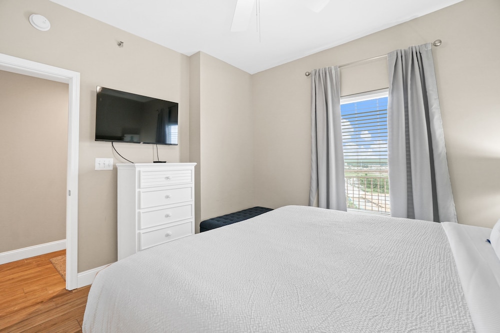 Splash Beach Resort by Panhandle Getaways