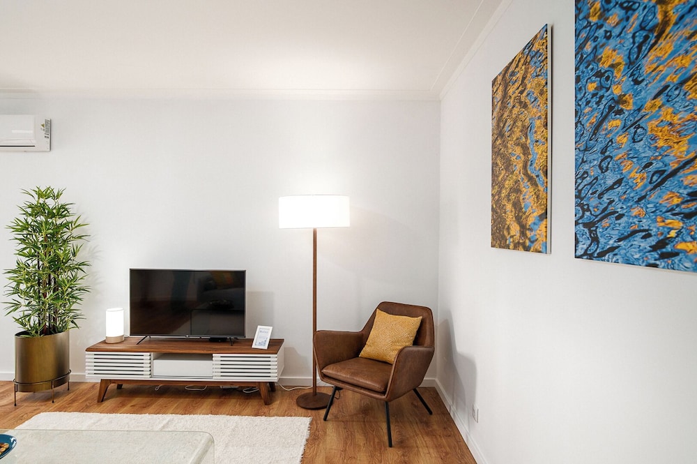 Gaia23 · Lovely 2-bed w/ Parking Amazing View