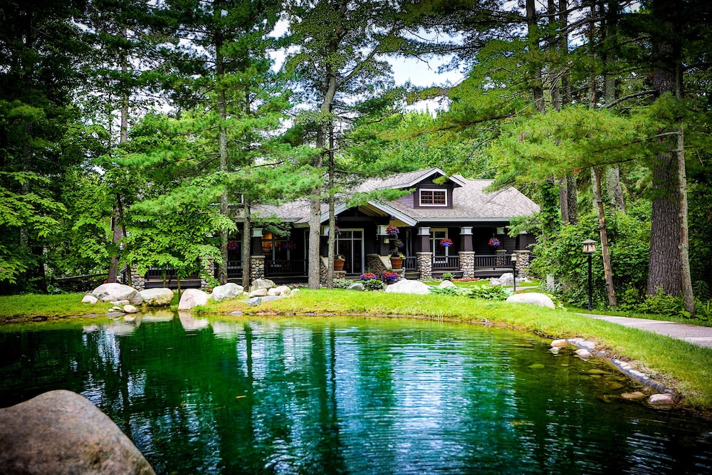 Grand View Lodge