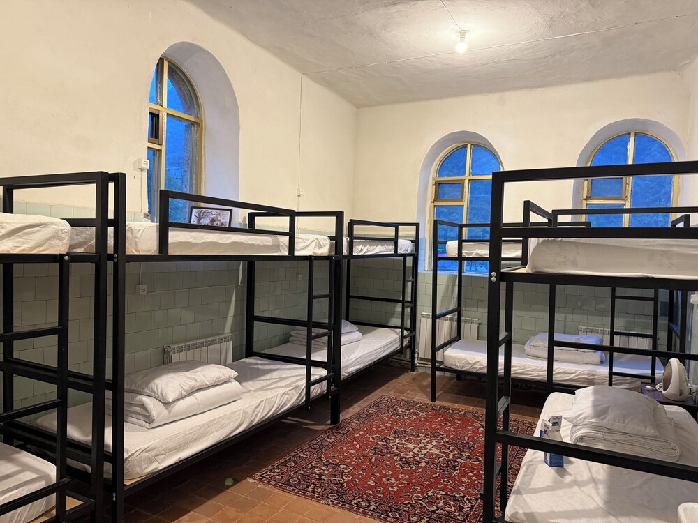 Tumanyan Bathhouse Hostel