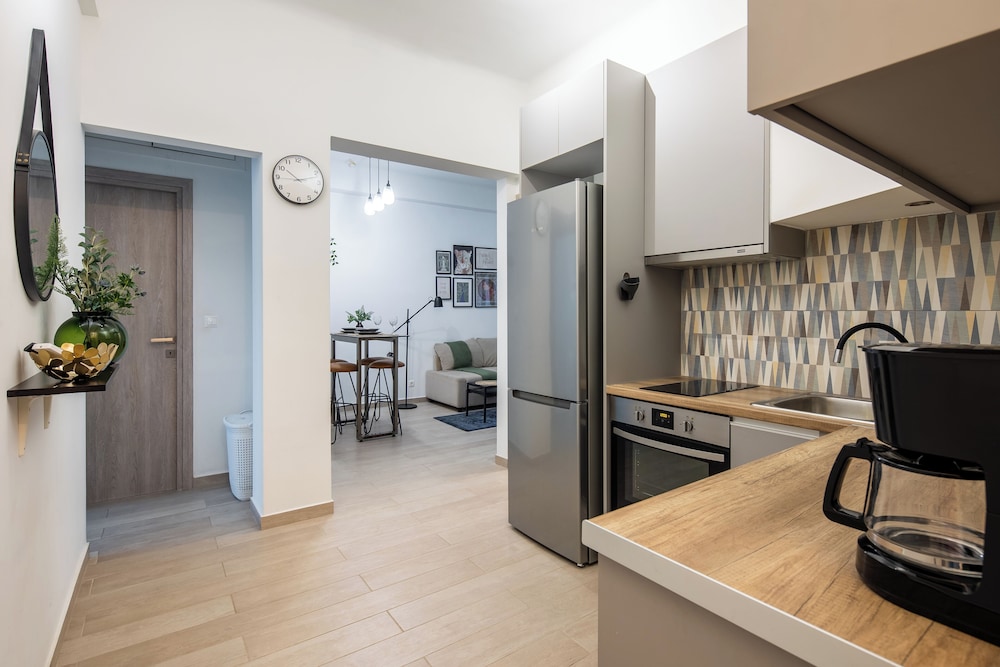Zappa 2-BR Apt With Terrace in Athens