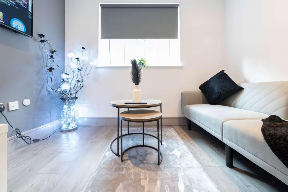 Cosy City Apartment - Your Home in Bradford!