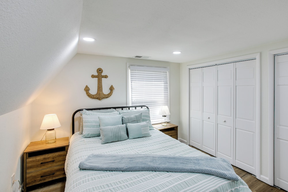 3,000-sq-ft Home < 7 Mi to Barren River Lake