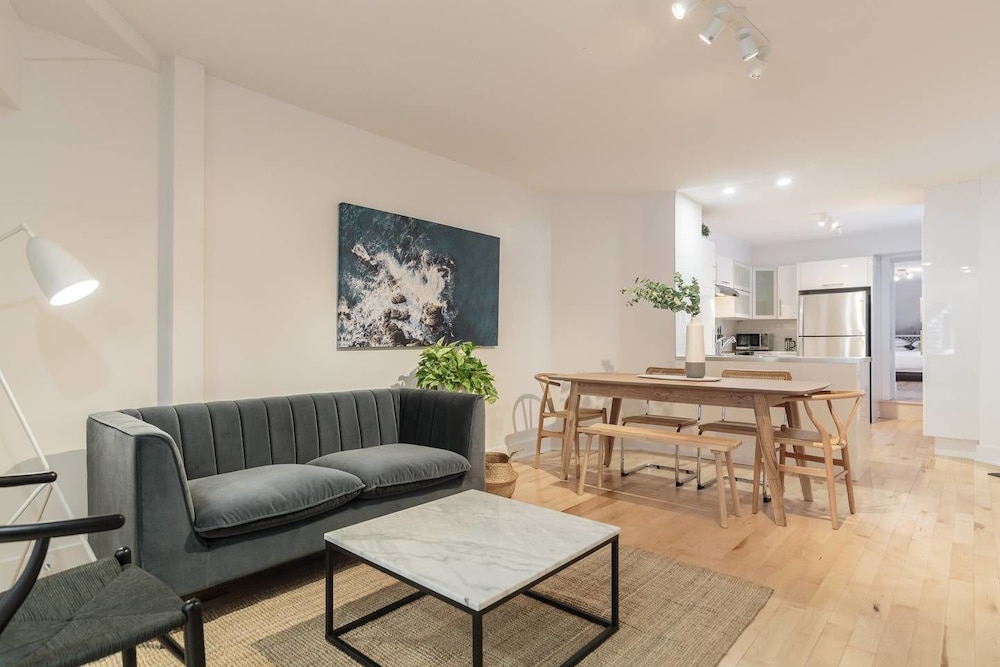 3 Br Luxury & Spacious Apartment in Little Italy-1
