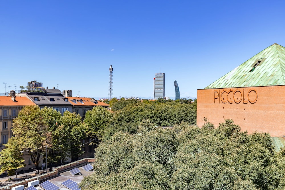Milan Retreats Brera