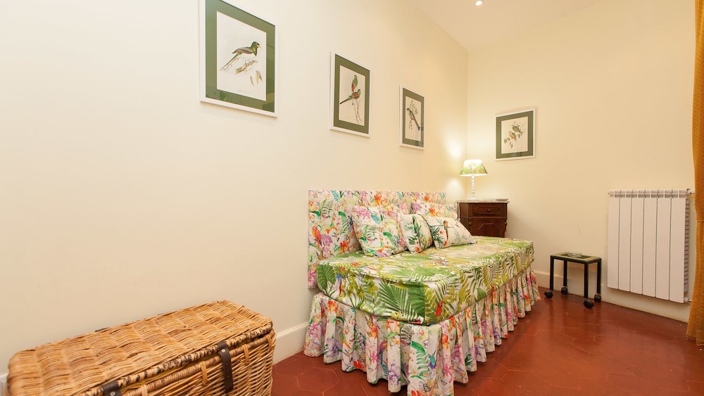 Rental In Rome Portico Ottavia Garden