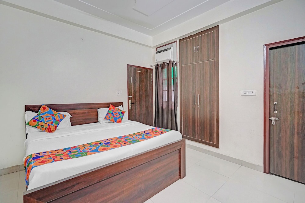 Fabhotel The Virat