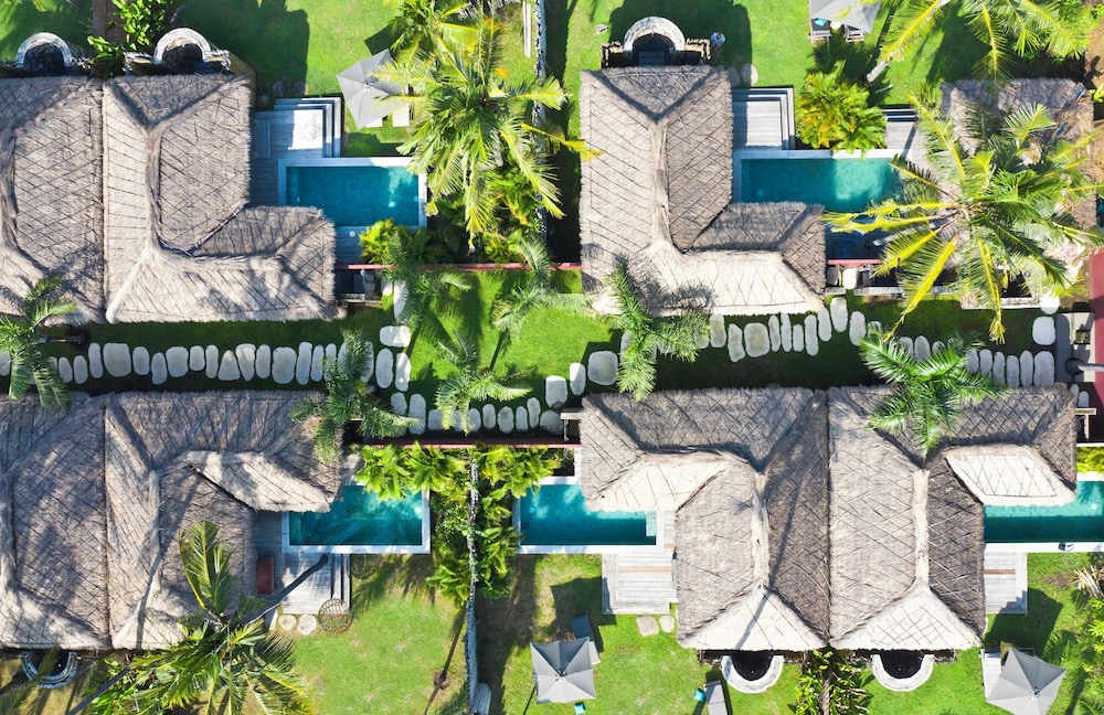 Slow Private Pool Villas