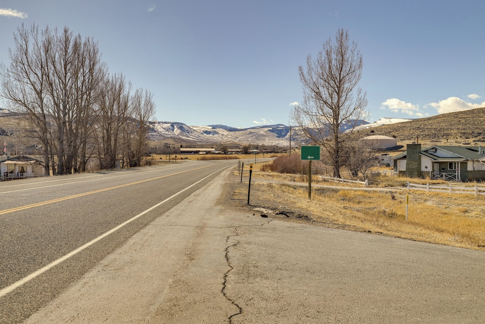 2 Mi to Main Street: Mtn-view Escape in Lander!
