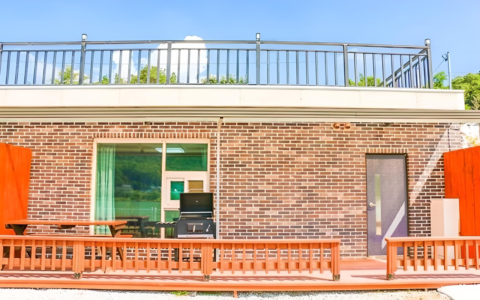 Ganghwado Dandelion Pension view 3