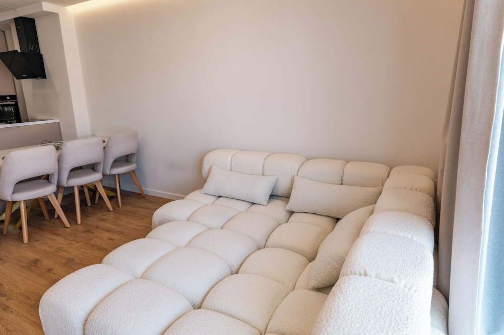 Adam & Eve Apartment
