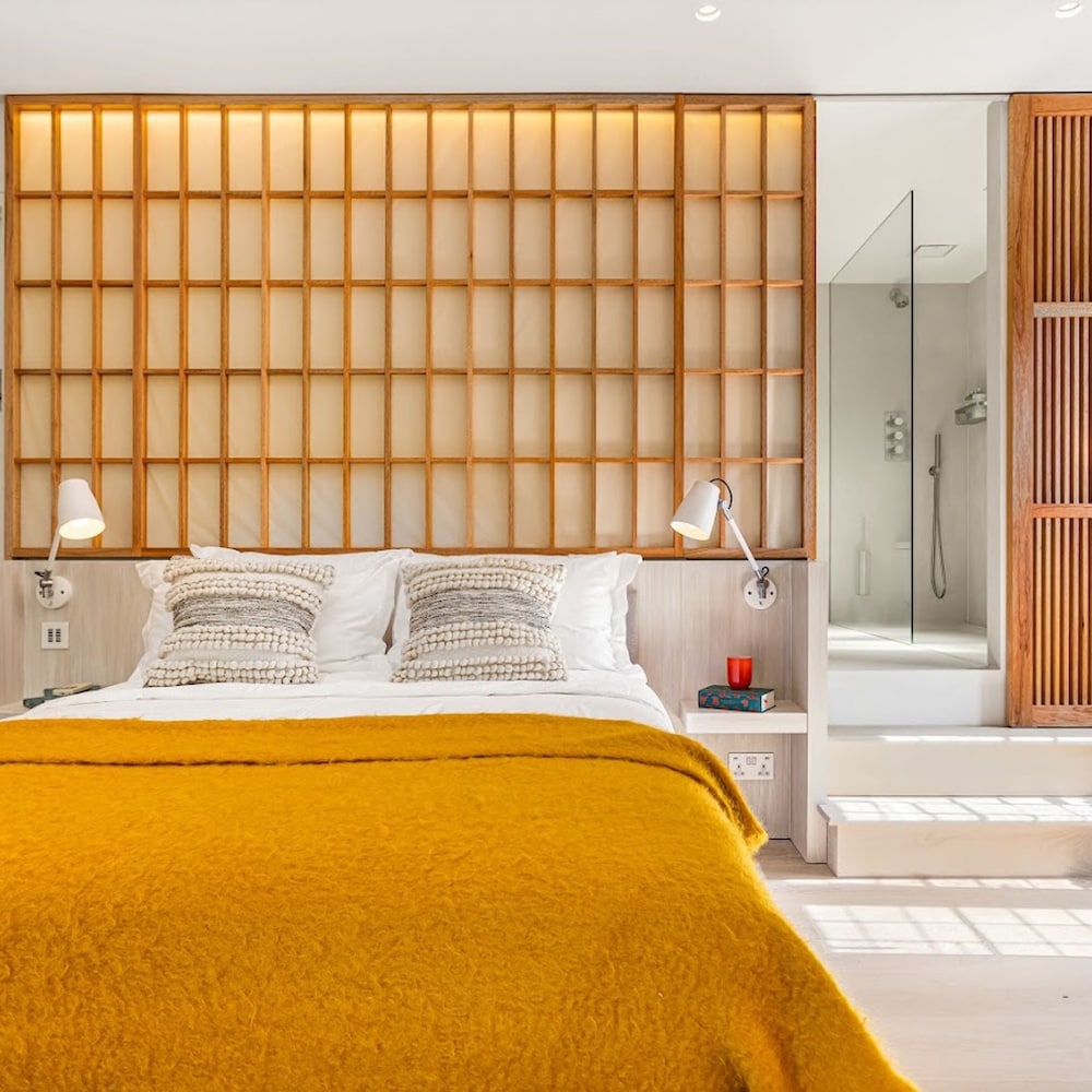 Harrods Knightsbridge Premium Suite III